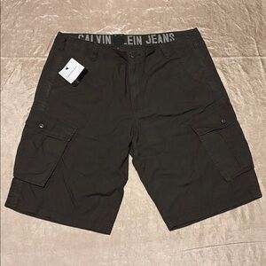 Calvin Klein Cargo Shorts Size 38